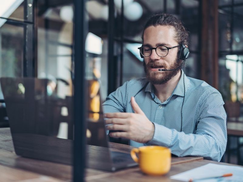 Field Service de TI vs. Suporte remoto: Qual é a melhor opção para a sua empresa?