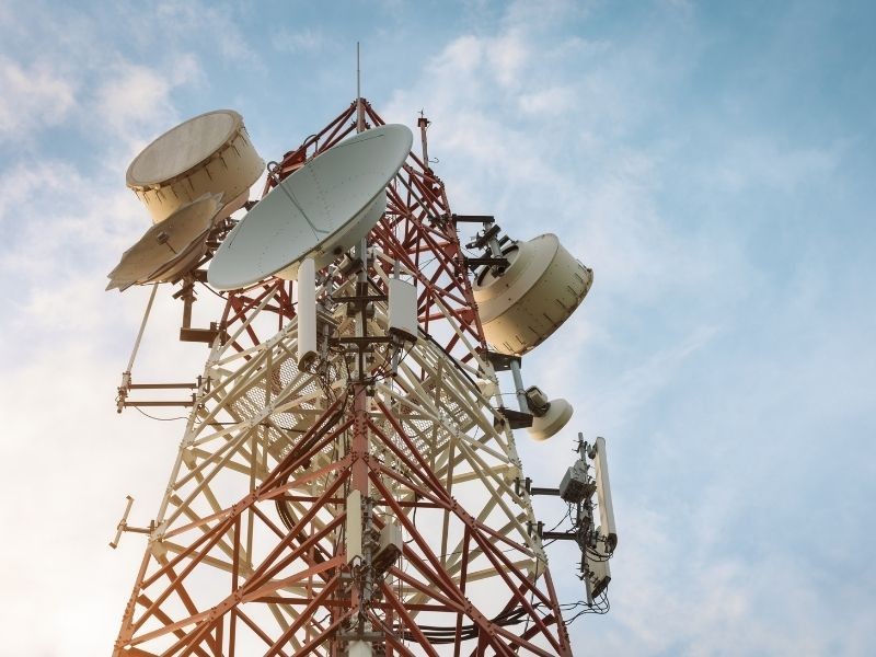 Conecte Sua Empresa com Soluções de Telecom de Alta Performance
