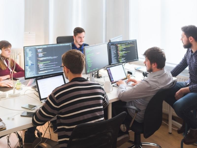 Soluções de TI sob Medida: A Chave para o Sucesso da Sua Empresa
